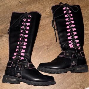 Milwaukee Leather Pink Accent Harness Boots (sz 8)